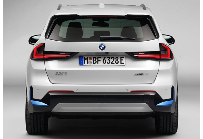 テクノロジーと安全装備：次世代BMWの中核へ
