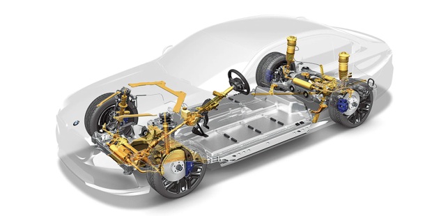 航続距離・充電性能・パフォーマンス：電動セダンとしての実力