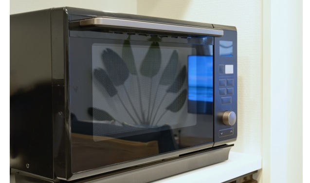 蓄電池で電子レンジは使える？消費電力と出力オーバーの注意点を解説