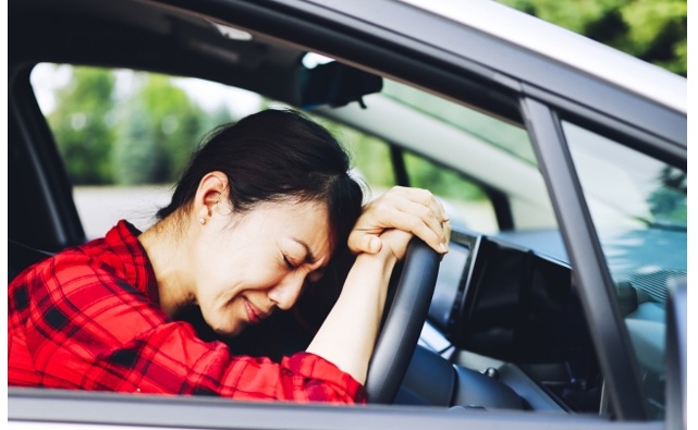 EVは充電せずに放置するとバッテリーはゼロになる?完全放電のリスクと対策