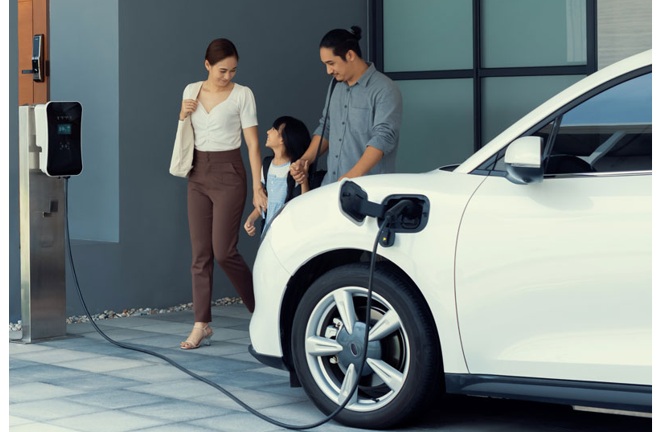 今、子育て家庭に電気自動車(EV)という選択肢が増えている
