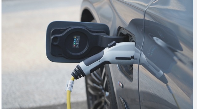 EV購入後に電気代上昇？見直すべきポイント 