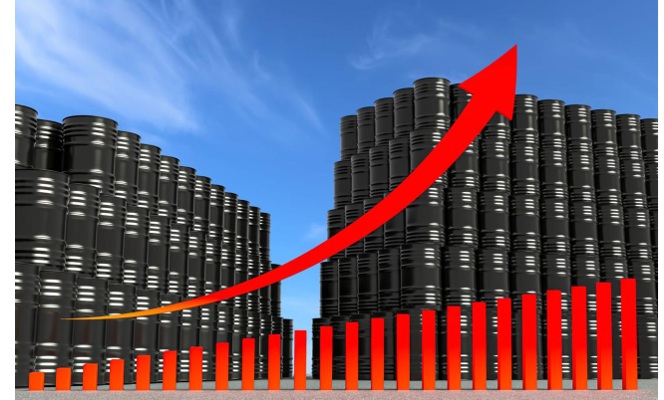 原油高騰はガソリン車にどう影響？