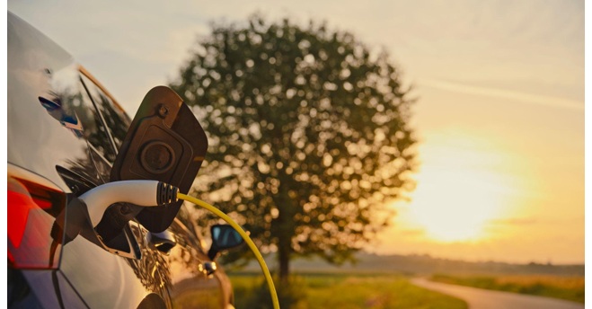まとめ｜原油高騰と電気自動車の関係は？
