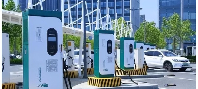 日本のEV充電インフラは十分か？設置状況から見える課題と限界 