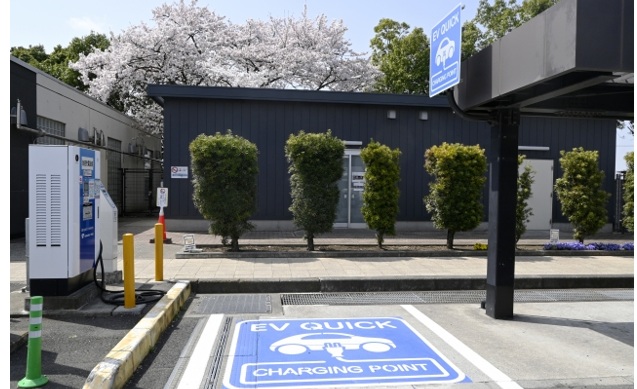 充電スポット探しが「面倒」で遠出を避ける