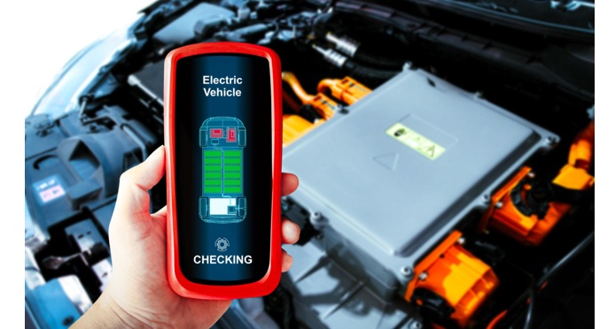 なぜ電気自動車は整備できる工場が限られるのか？