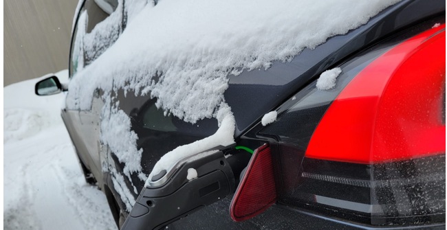 電気自動車で立ち往生を防ぐ、備えるための対策