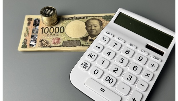 EVメーカーの狙いは?