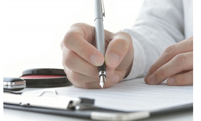 太陽光の売電停止手続きとは？売電契約をやめる方法と注意点