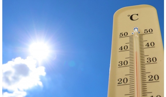 高温は太陽光パネルの天敵？