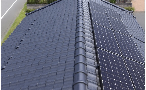 瓦屋根との相性