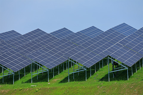 産業用野立て太陽光発電